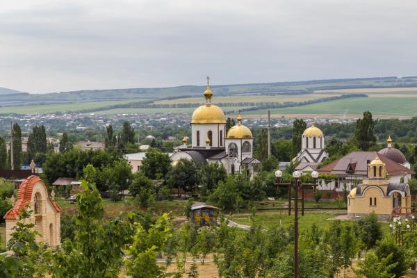 Движение по шести улицам Минвод ограничат на Пасху
